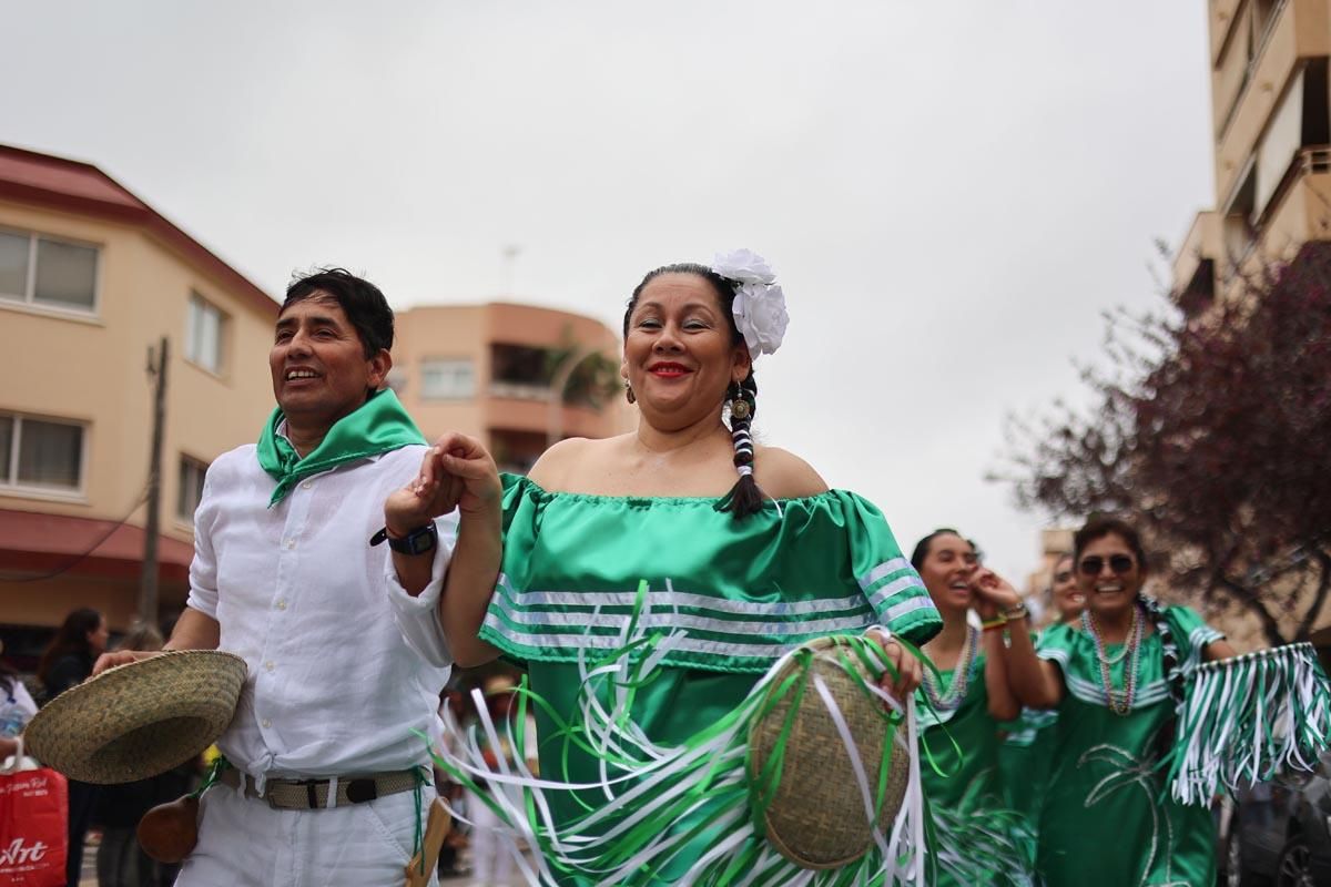 Búscate en las imágenes de la rúa de Carnaval de Ibiza