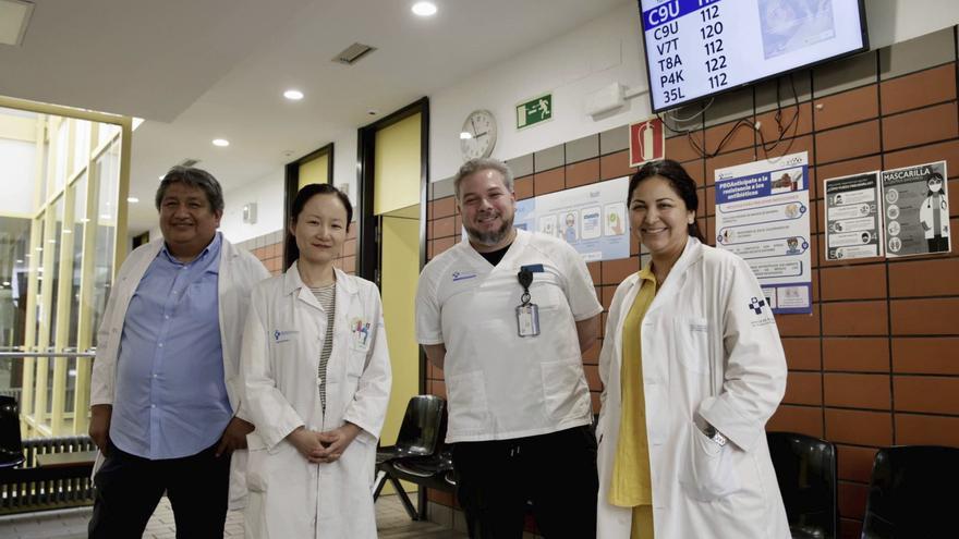 Hablan cuatro médicos extranjeros que ejercen en Asturias: "Podemos aportar mucho y estamos dispuestos a ocupar puestos en zonas recónditas que otros no quieren"