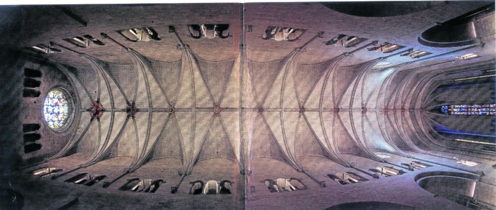 L'aportació de la tecnologia gòtica i la singularitat de l'edifici es visualitza en la conversió dels quatre trams de l'església en el doble de voltes de creueria de tercelets
