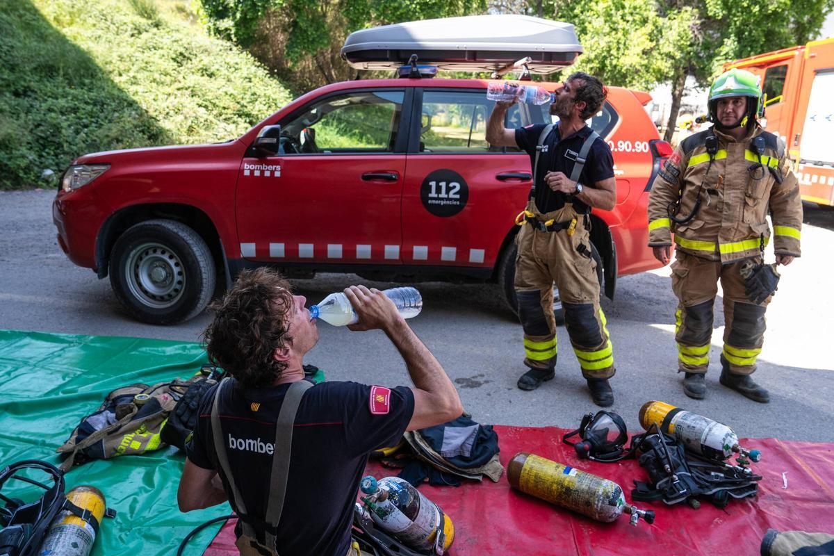 Incendio en un concesionarios de vemta y alquiler de caravanas y autocaravanas, Caravanas Cerdanyola.