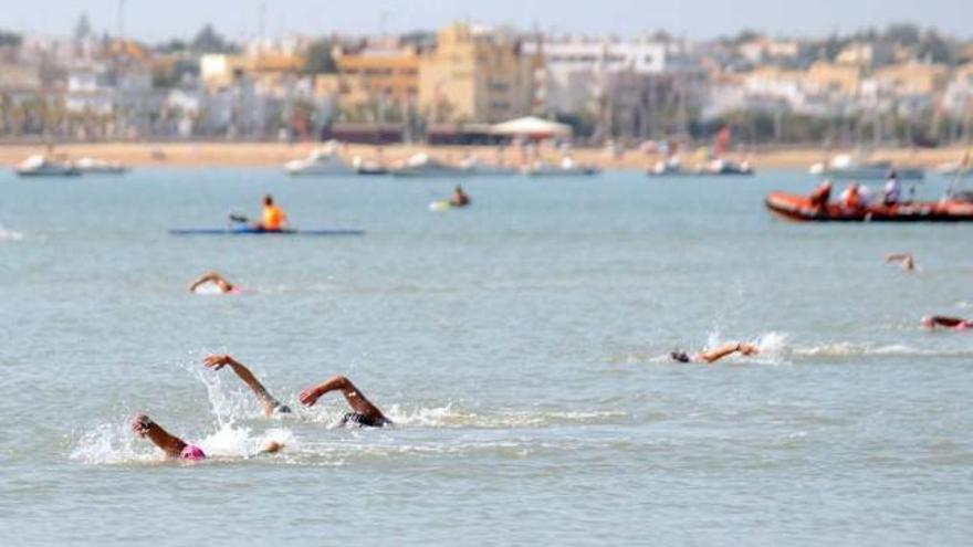 Nadadores en la pasada edición del Desafío Andalucía Doñana.