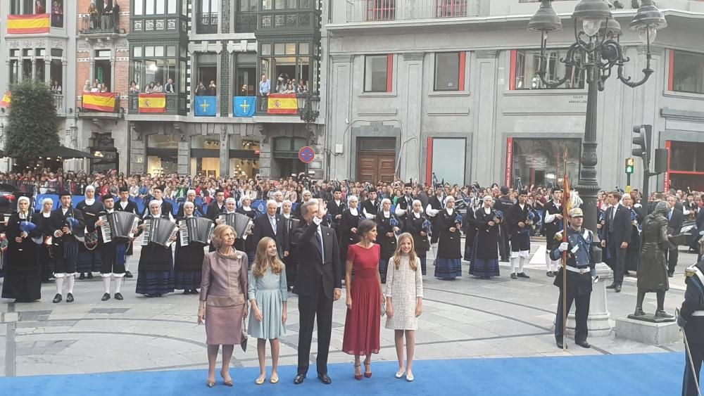 La alfombra azul del teatro Campoa