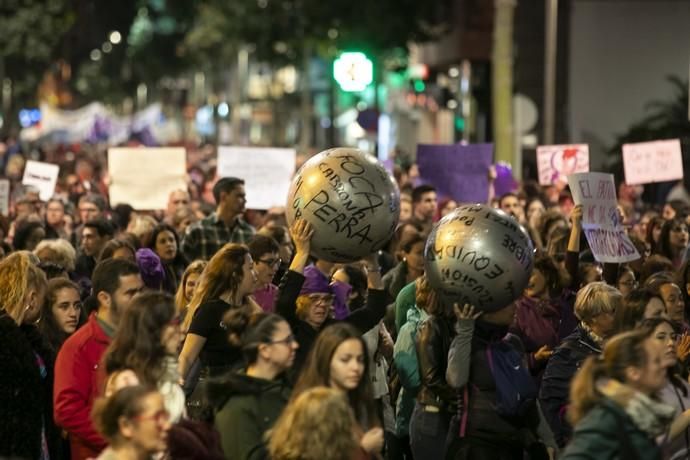 08.03.19. Las Palmas de Gran Canaria. Manifestación Día de la Mujer 8M. Foto Quique Curbelo