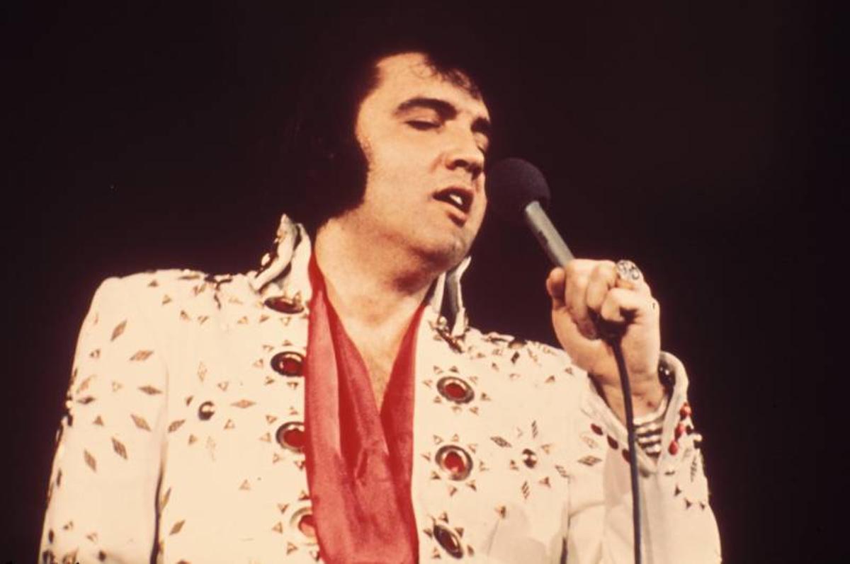 Elvis Presley quiso luchar contra John Lennon, pero desde la Casa Blanca nunca le buscaron