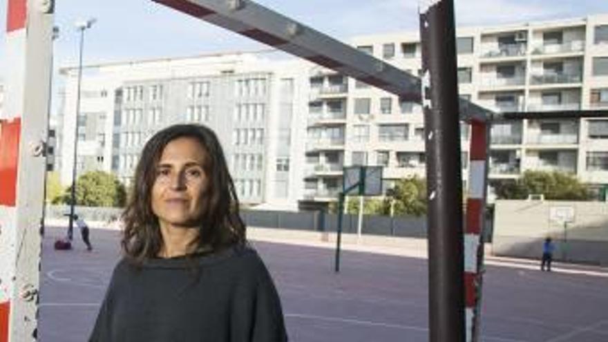 Molines Borrás en el patio del CEIP Juan G. Ripollés.