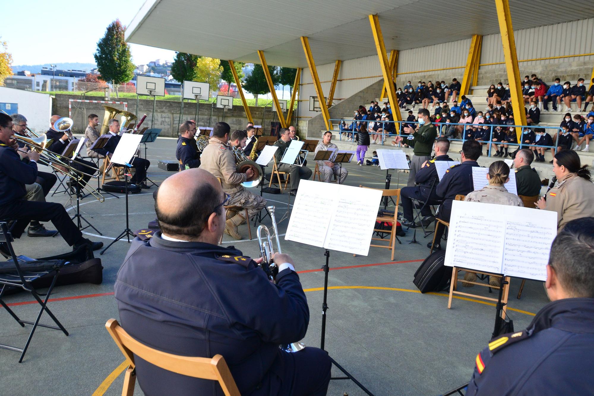 Concierto de la Banda de Música de la Escuela Naval de Marín en Bueu