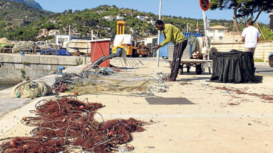 Los pescadores reclaman una mejora de sus instalaciones.