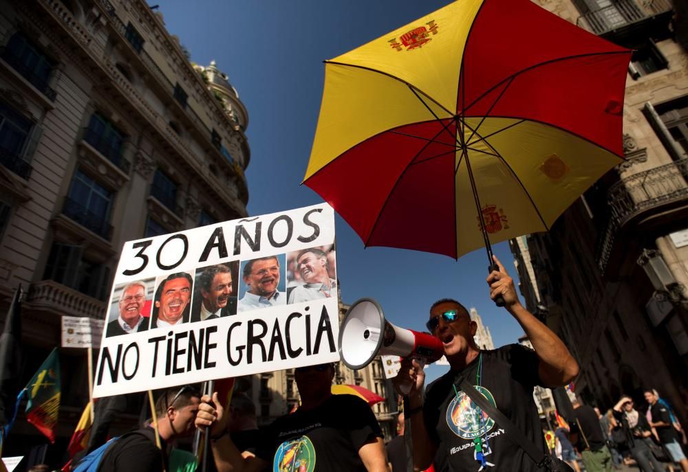 Choques entre independentistas y mossos en Barcelona