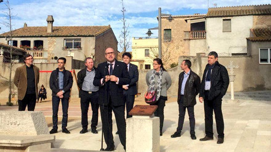 El parlament de l&#039;alcalde de Borrassà.