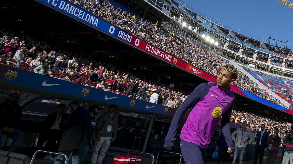 Entrenamiento a puertas abiertas del Barça en el Camp Nou