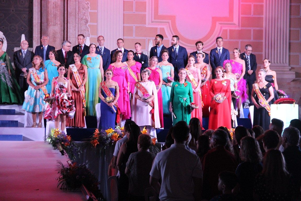 Benaguasil homenajea a las 50 reinas de las fiestas patronales
