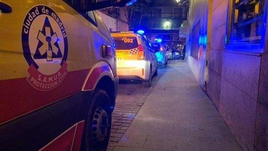 Dos detenidos por apuñalar de gravedad a un joven en Madrid