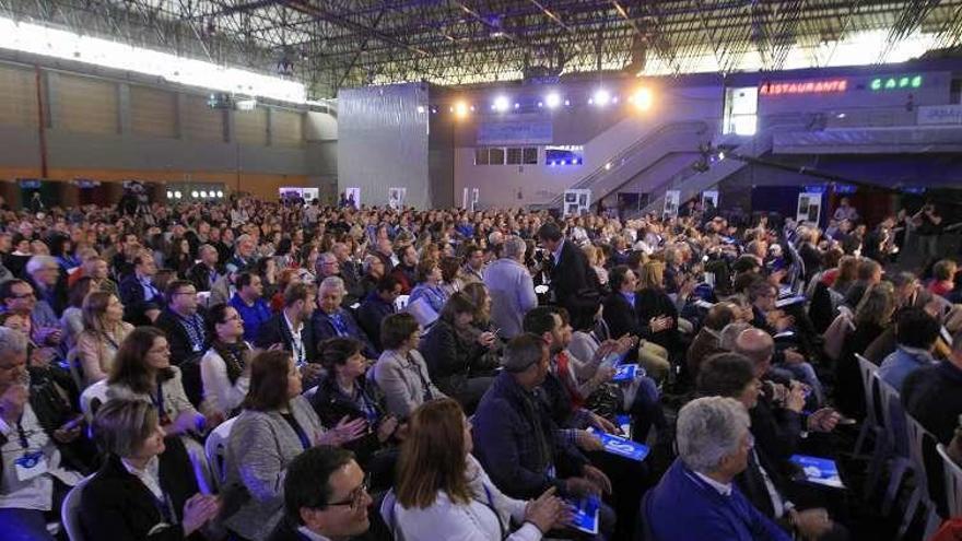 Compromisarios del PPdeG, ayer en Ourense. // Jesús Regal