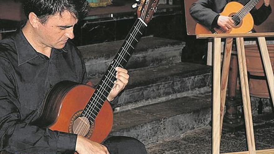 El guitarrista Óscar Ebro clausura el curso de guitarra ‘Manuel Babiloni’