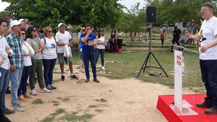 Momento en que Puig interviene ante los asistentes al acto del PSPV