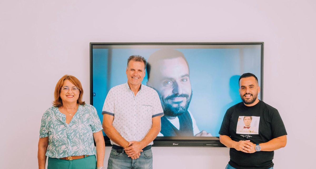 Esther Cabrera, Domingo Cejas y Kike Pérez, en la presentación de la campaña este martes en Arrecife.