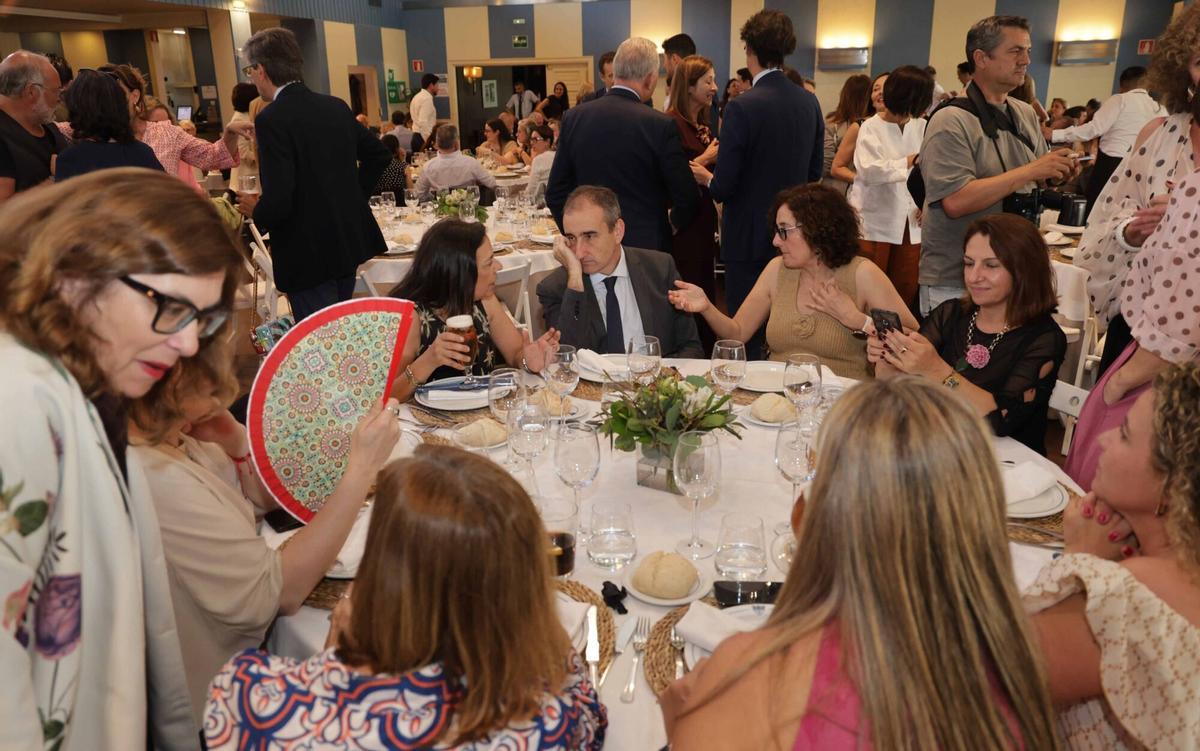 La calurosa despedida a Germán Serrano, el eterno juez decano de Vigo