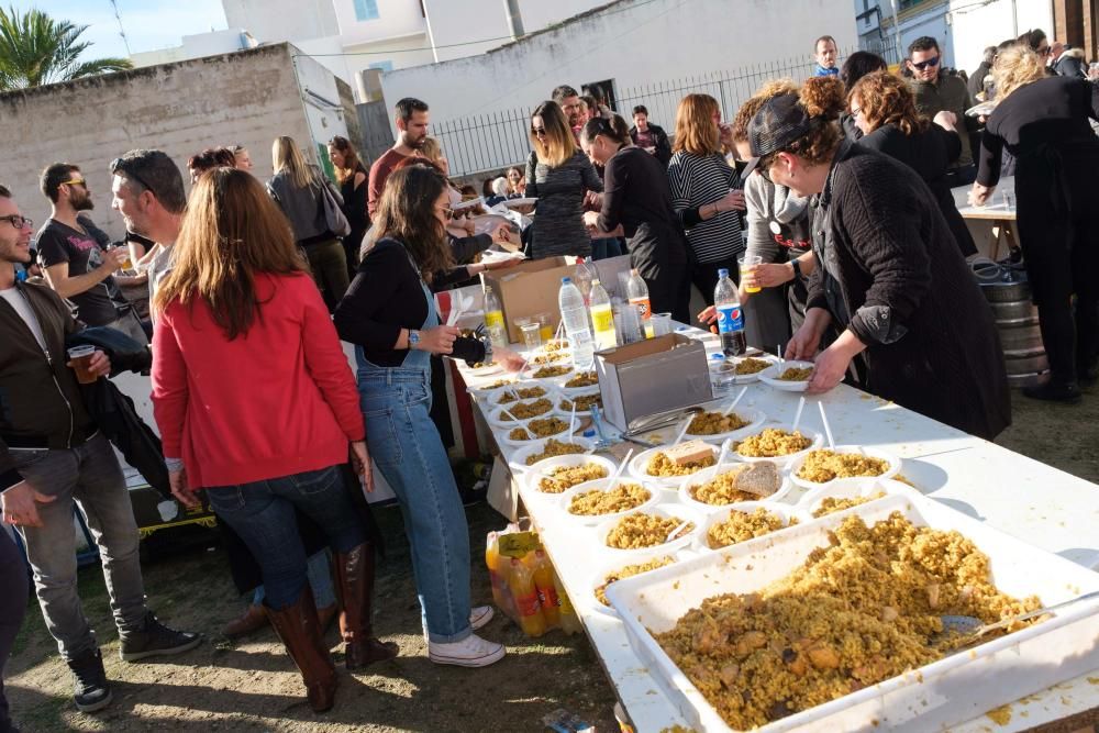 Los vecinos pudieron disfrutar de una tradicional y divertida jornada gastronómica