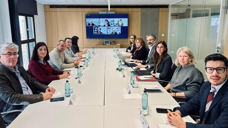 Patronales y UGT constituyen en Baleares el Observatorio Contra el Absentismo en hostelería