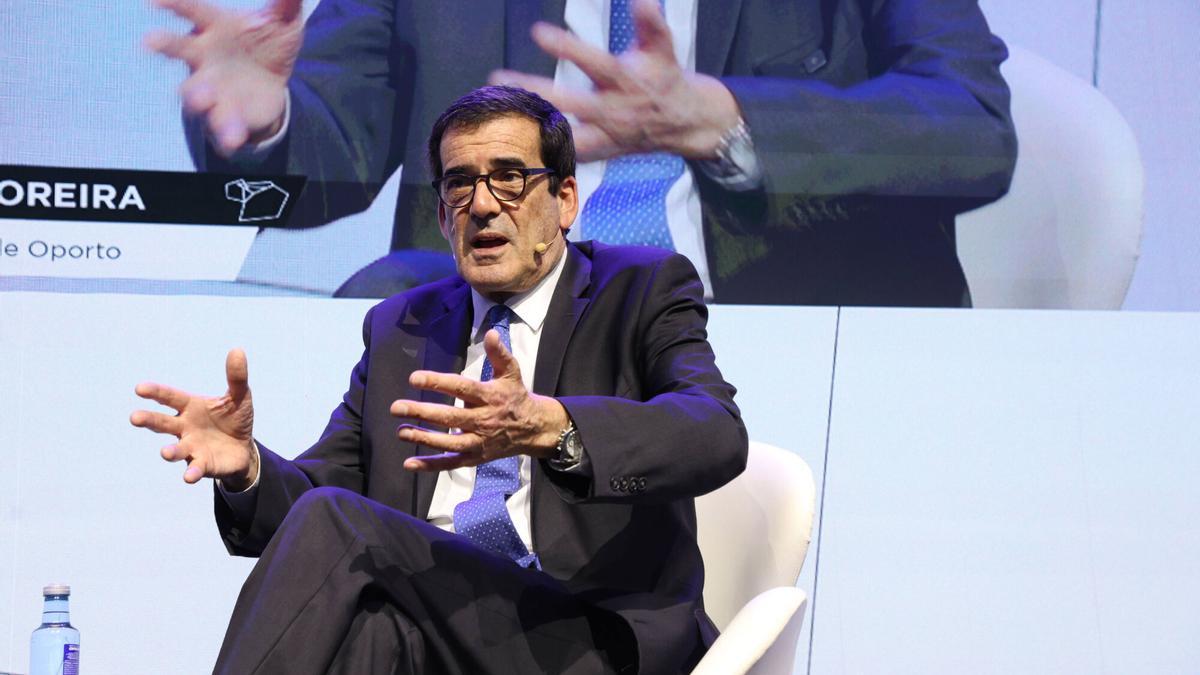 Rui Moreira: "La conexión de alta velocidad con Galicia es fundamental para Oporto"