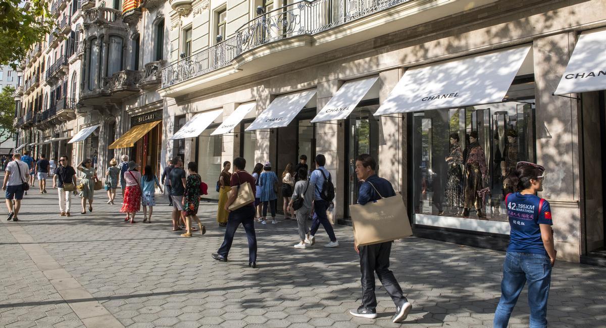 Els preus  dels locals als carrers més cars creixen  un altre 8%