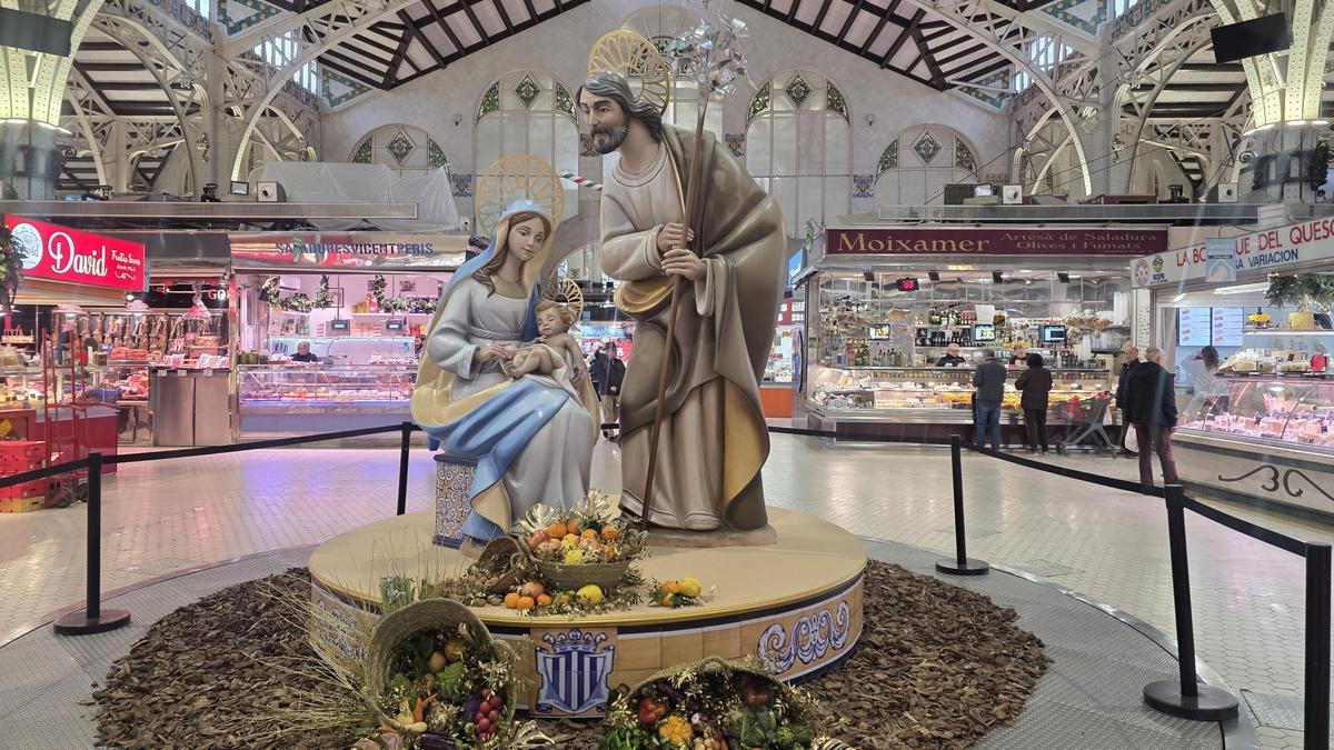 El Nacimiento que ha instalado el Ayuntamiento en el Mercado Central