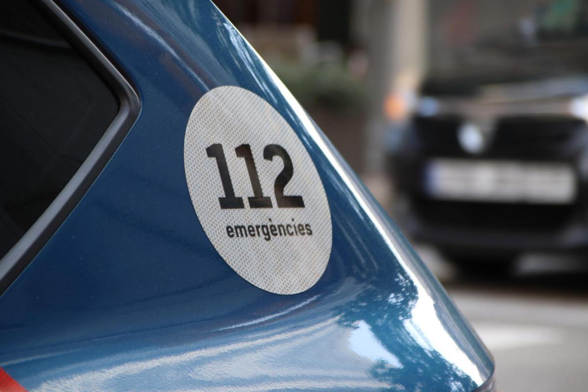 Cotxe dels Mossos amb el 112 visible, en una imatge d'arxiu