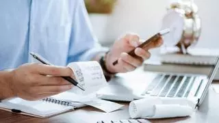 Es oficial: la Declaración de la Renta 2025-2026 está al caer y estos son las fechas y plazos que debes tener en cuenta