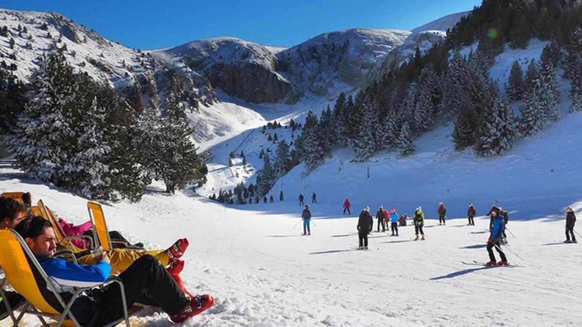 Primer día de actividad en las pistas de la Masella.