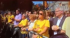 Lesposa dArtur Mas i el conseller Mascarell no aplaudeixen Carme Forcadell quan exigeix eleccions