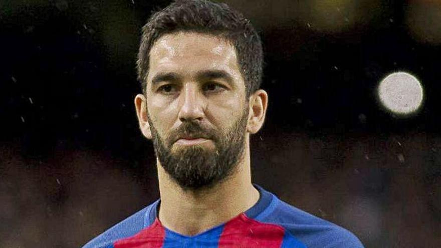 Arda Turan culpa a Valverde de su fracaso en el Barça