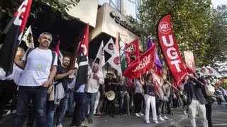 Protesta por las condiciones laborales en Banco Sabadell