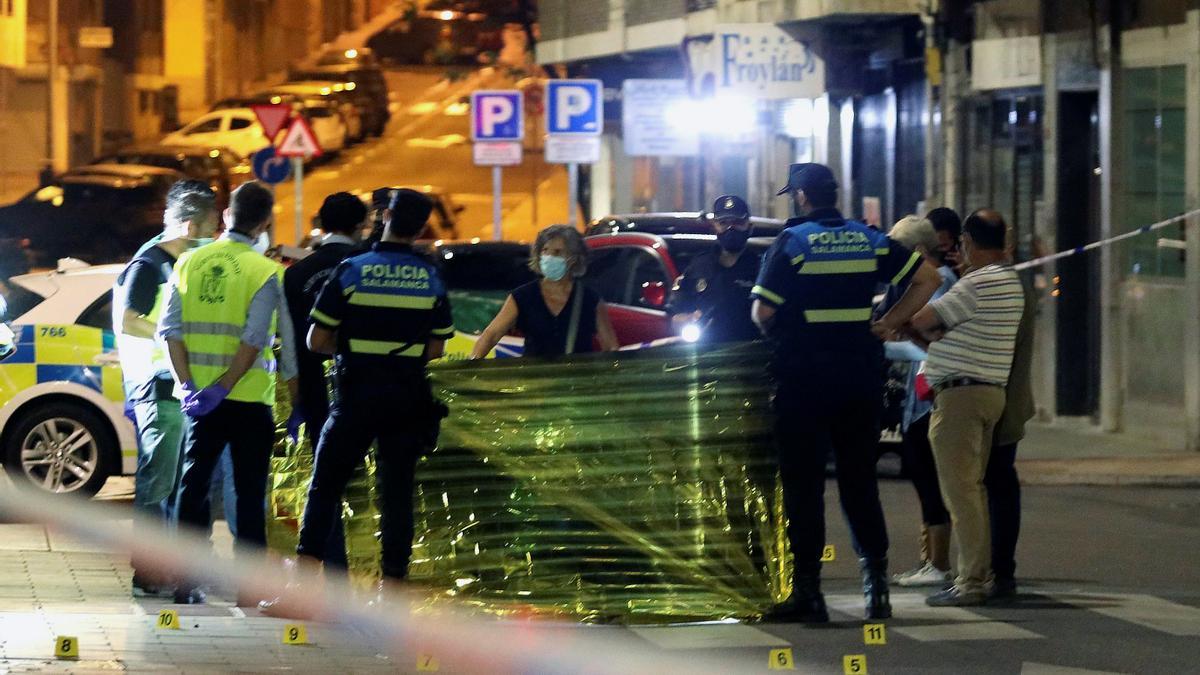 Un hombre muerto y una mujer grave en un tiroteo ocurrido en Salamanca.