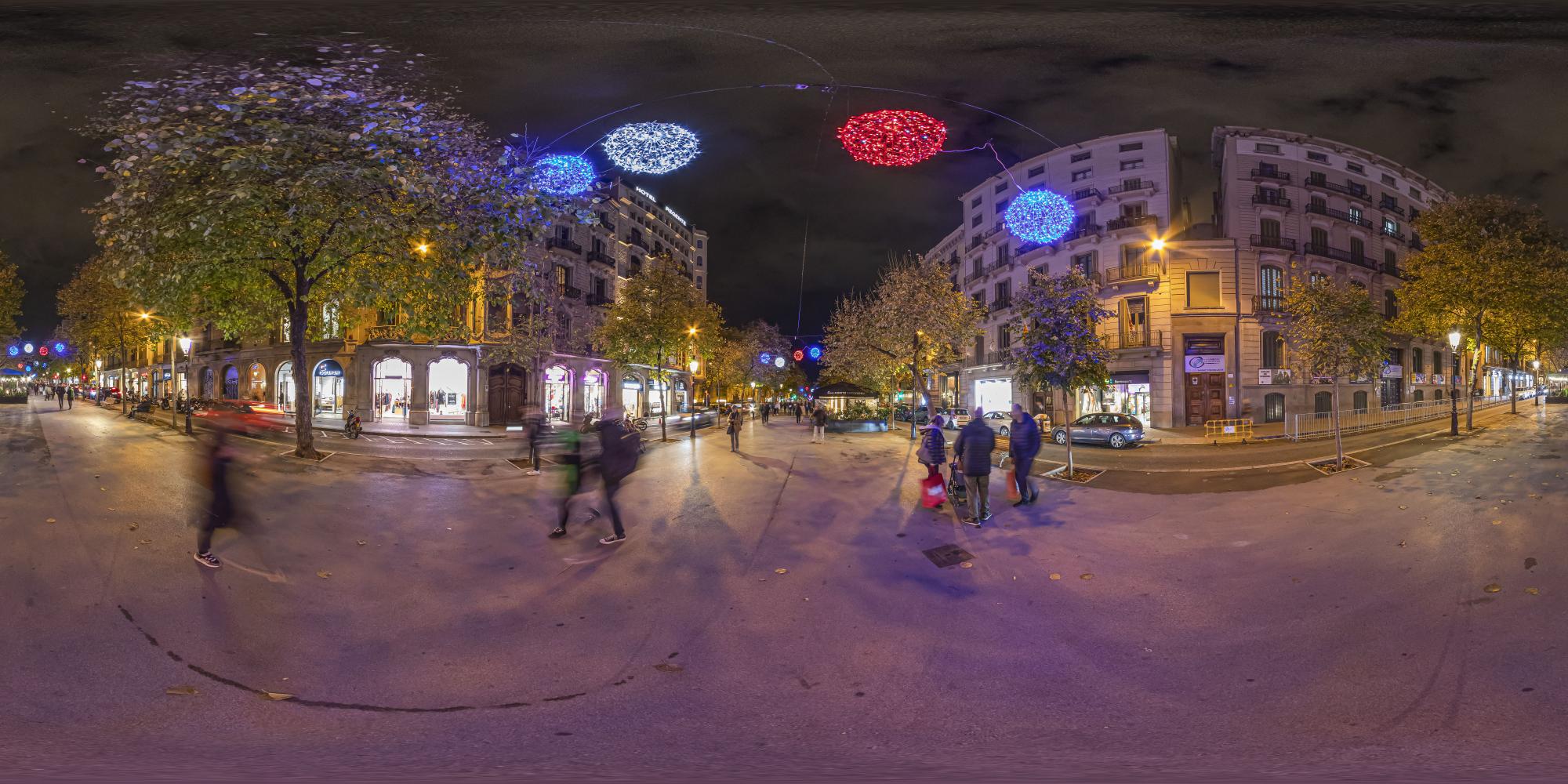 En imágenes: así brilla el alumbrado navideño de Barcelona