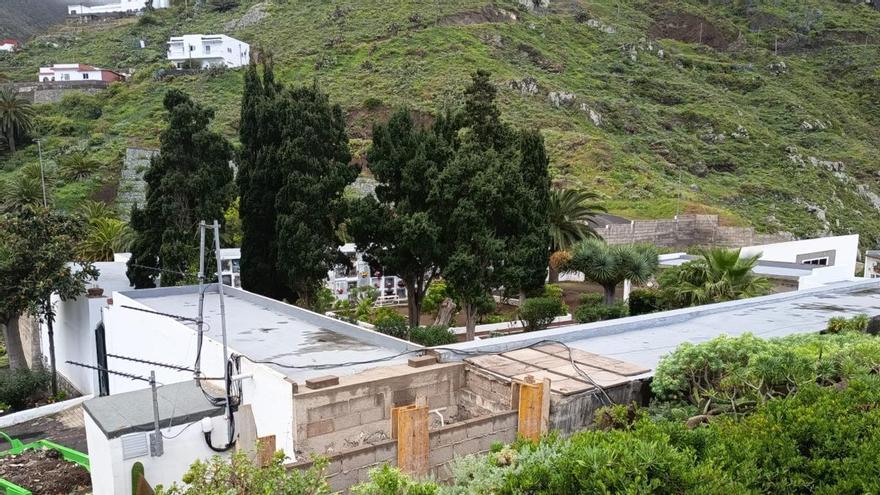 Скандал у Санта-Крус-де-Тенерифе: мешканці вимагають капітального ремонту занедбаного кладовища в Таганані