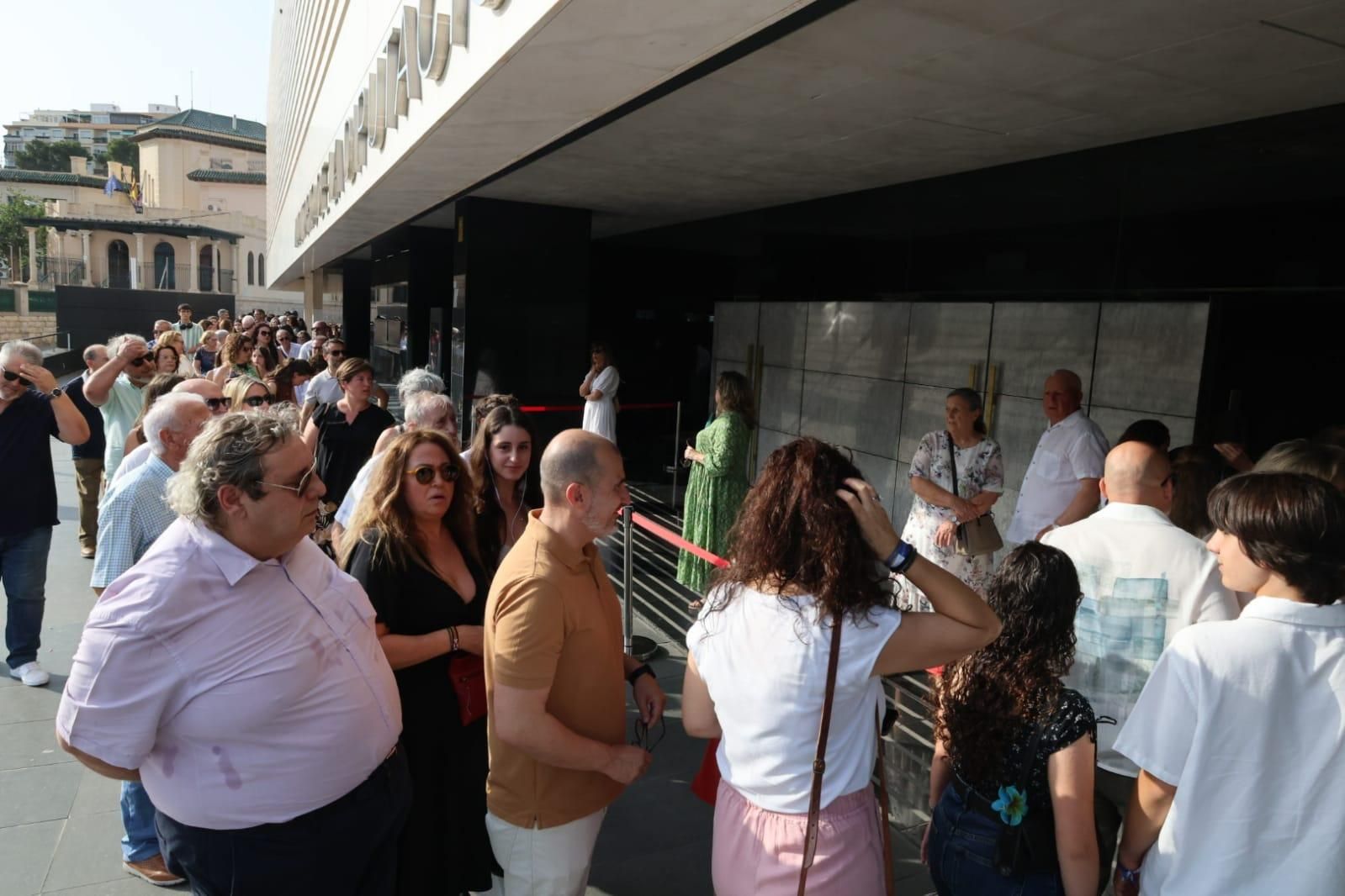 Entrega de premios en el ADDA del XX Concurso de los Mejores Relatos Breves Juveniles de la Provincia de Alicante