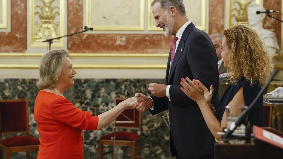 El rey impone la Medalla del Congreso a expresidentes de la Cámara Baja