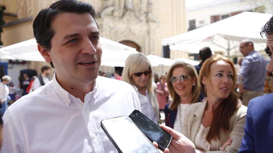 Bellido acusa a PSOE, Cs y Vox de hacer planes con votos que no tienen