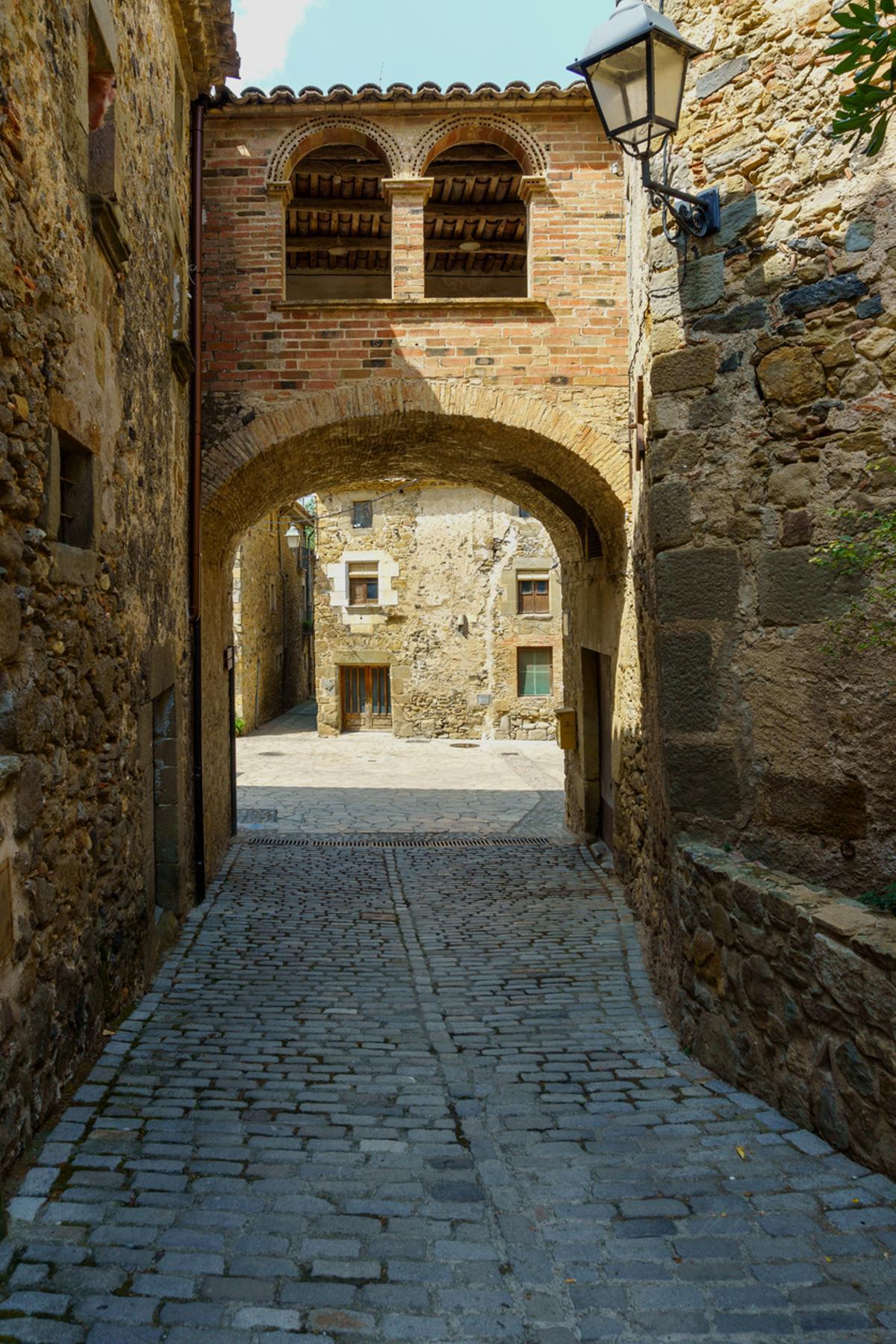 Calles de Púbol, localidad del municipio de La Pera