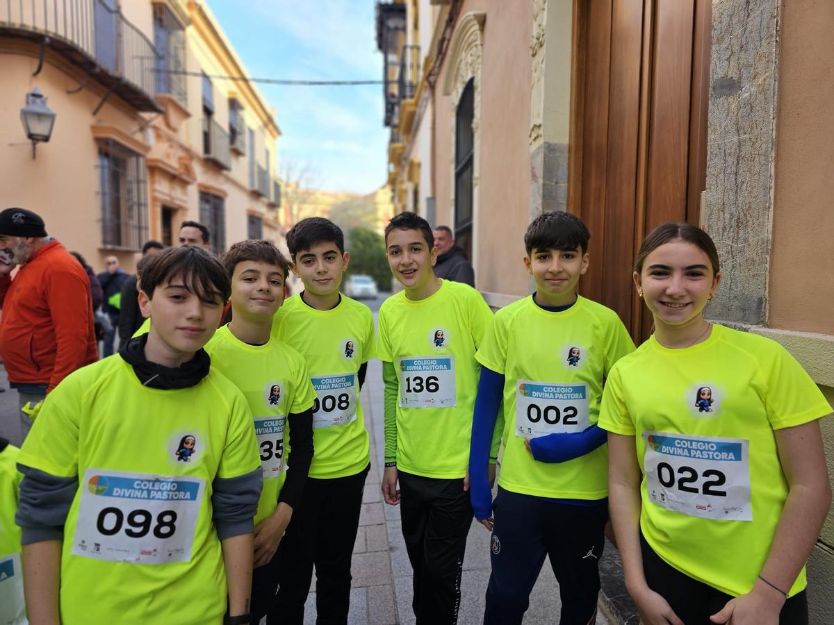 La 3ª carrera solidaria del colegio Divina Pastora recorre las calles de Córdoba