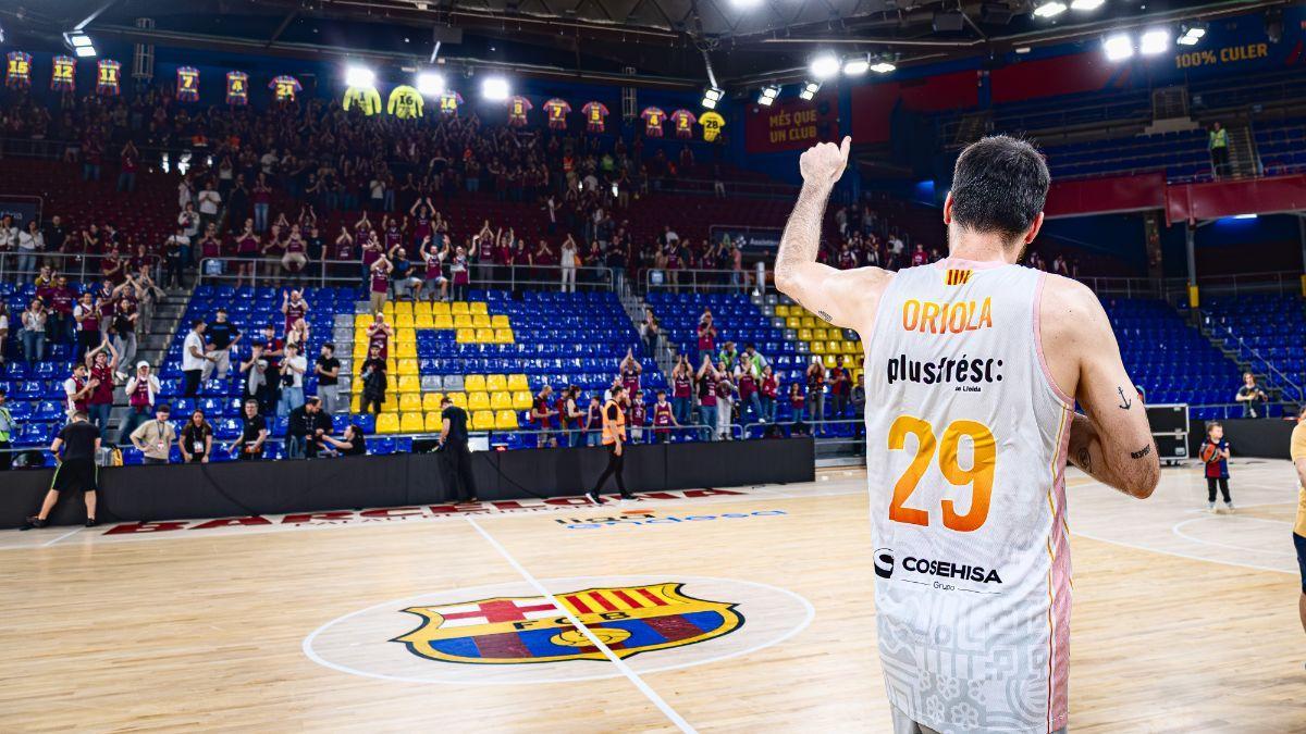 Pierre Oriola, junto a su afición