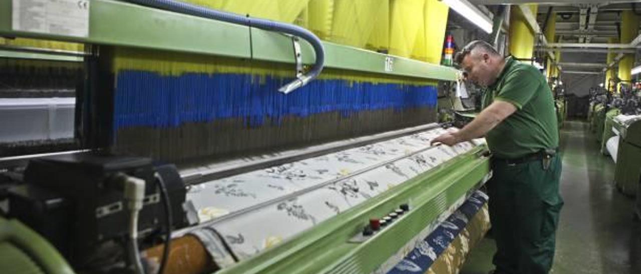 El Plan de eficiencia del Consell permitirá al textil ahorrar 4,5 millones al año