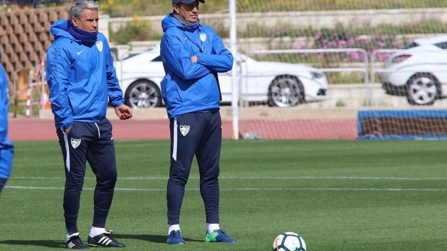 José González, durante un entrenamiento del Málaga CF.