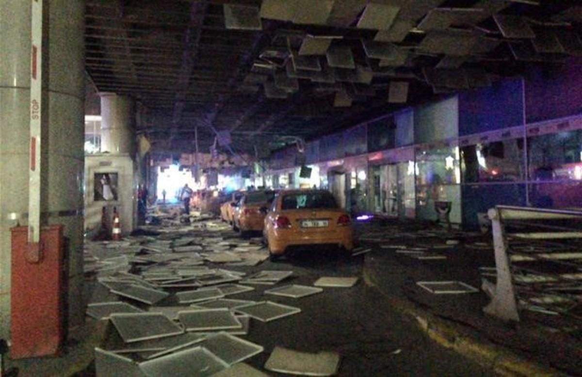 Atentado en el aeropuerto de Estambul