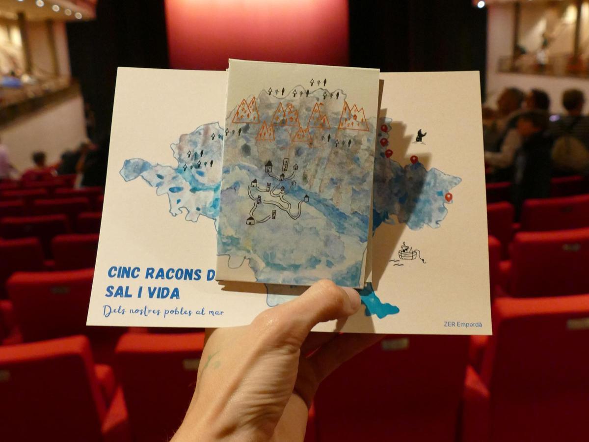 EN IMATGES | L'alumnat de la ZER Empordà presenta el seu projecte 'Origen. Un viatge a la pell de tot el que som’ al Teatre El Jardí