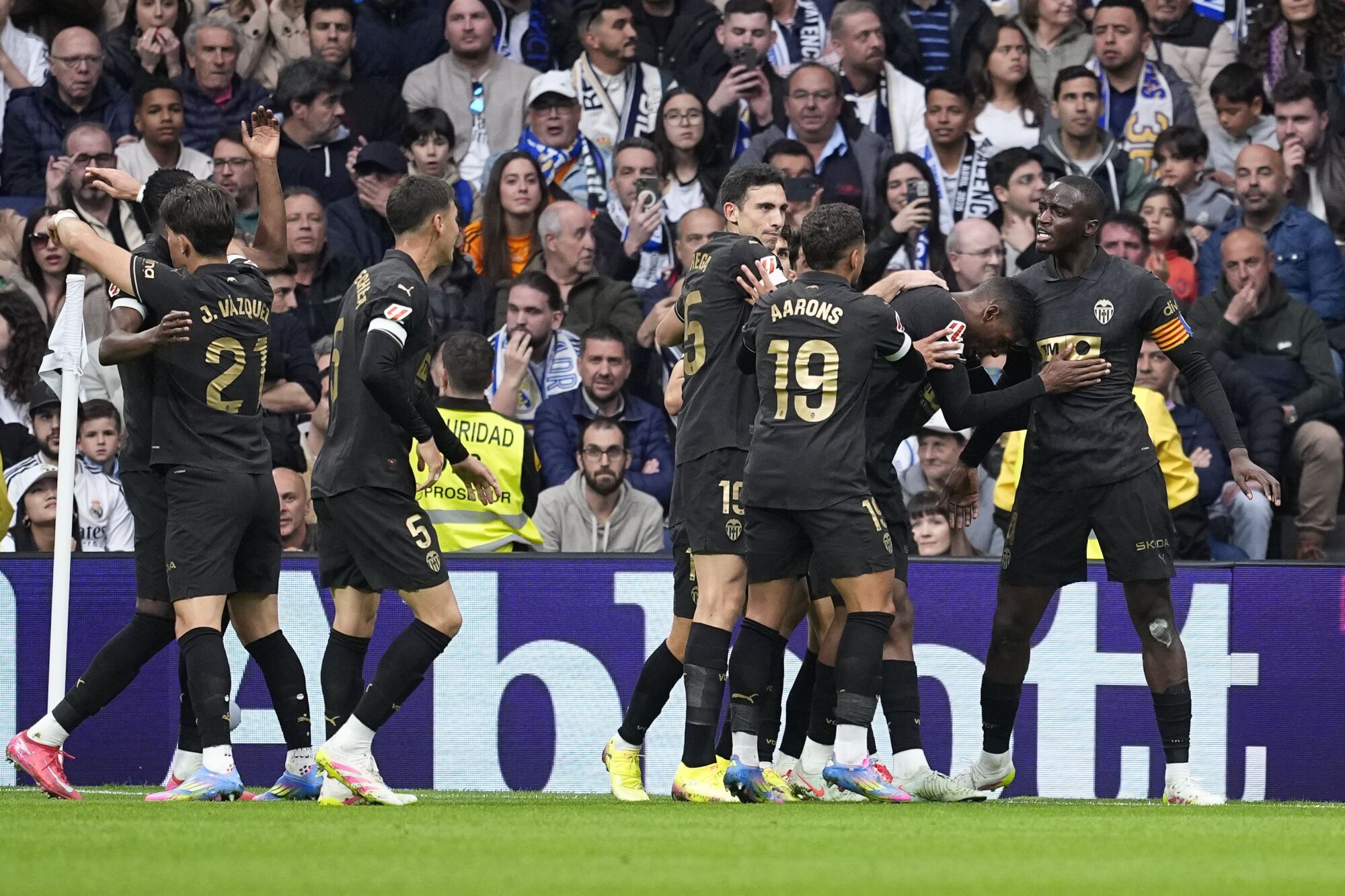 Mouctar Diakhaby of Valencia celebrates a goal during the Spanish League, LaLiga EA Sports, football match played between Real Madrid and Valencia CF at Santiago Bernabeu stadium on April 05, 2025, in Madrid, Spain. AFP7 05/04/2025 ONLY FOR USE IN SPAIN. Oscar J. Barroso / AFP7 / Europa Press;2025;SOCCER;SPAIN;SPORT;ZSOCCER;ZSPORT;Real Madrid v Valencia CF - LaLiga EA Sports;