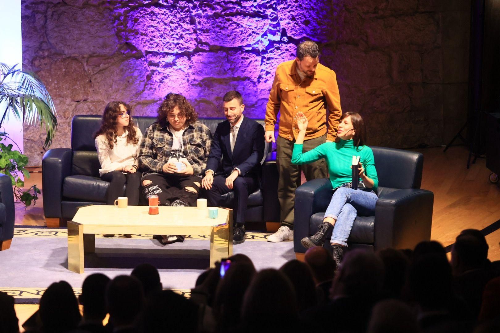 Pacientes con enfermedades raras de toda España visibilizan su lucha en Oviedo en un acto presidido por la Reina Letizia