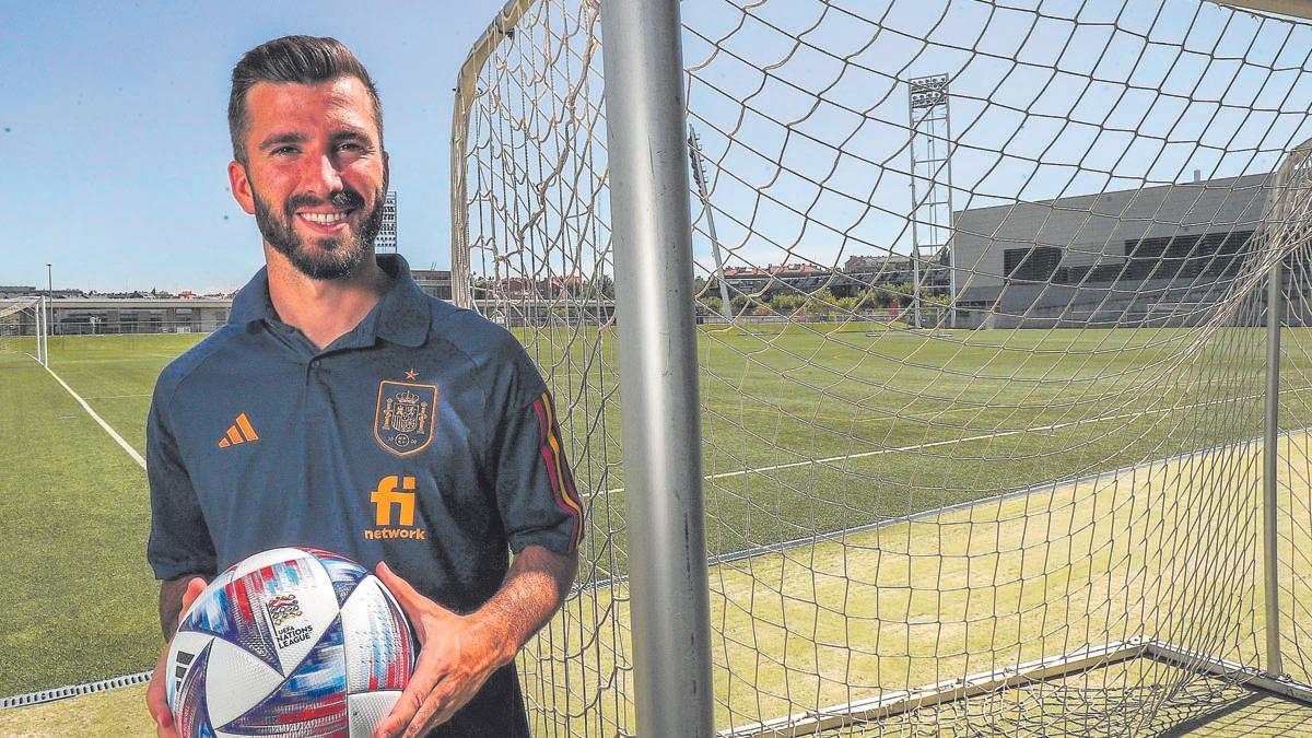 José Luis Gayà, tras un entrenamiento con la Selección