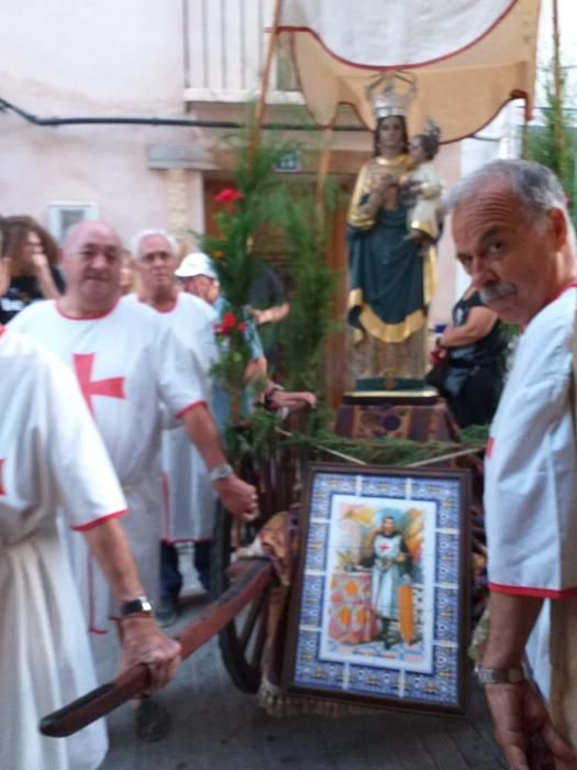 Alcublas recrea la donación de la imagen de la Virgen de la Salud