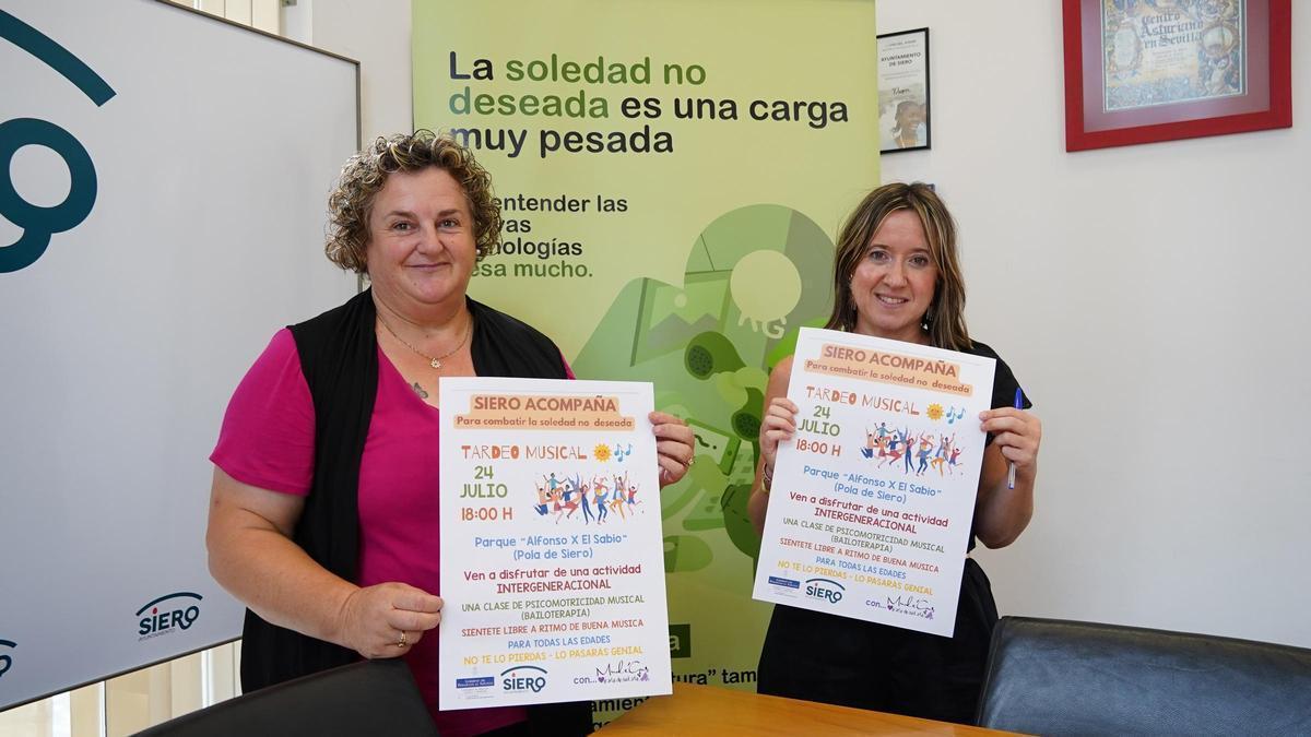 Pilar Santianes, junto a Consuelo Urdangaray, técnico municipal, durante la presentación de la cita.